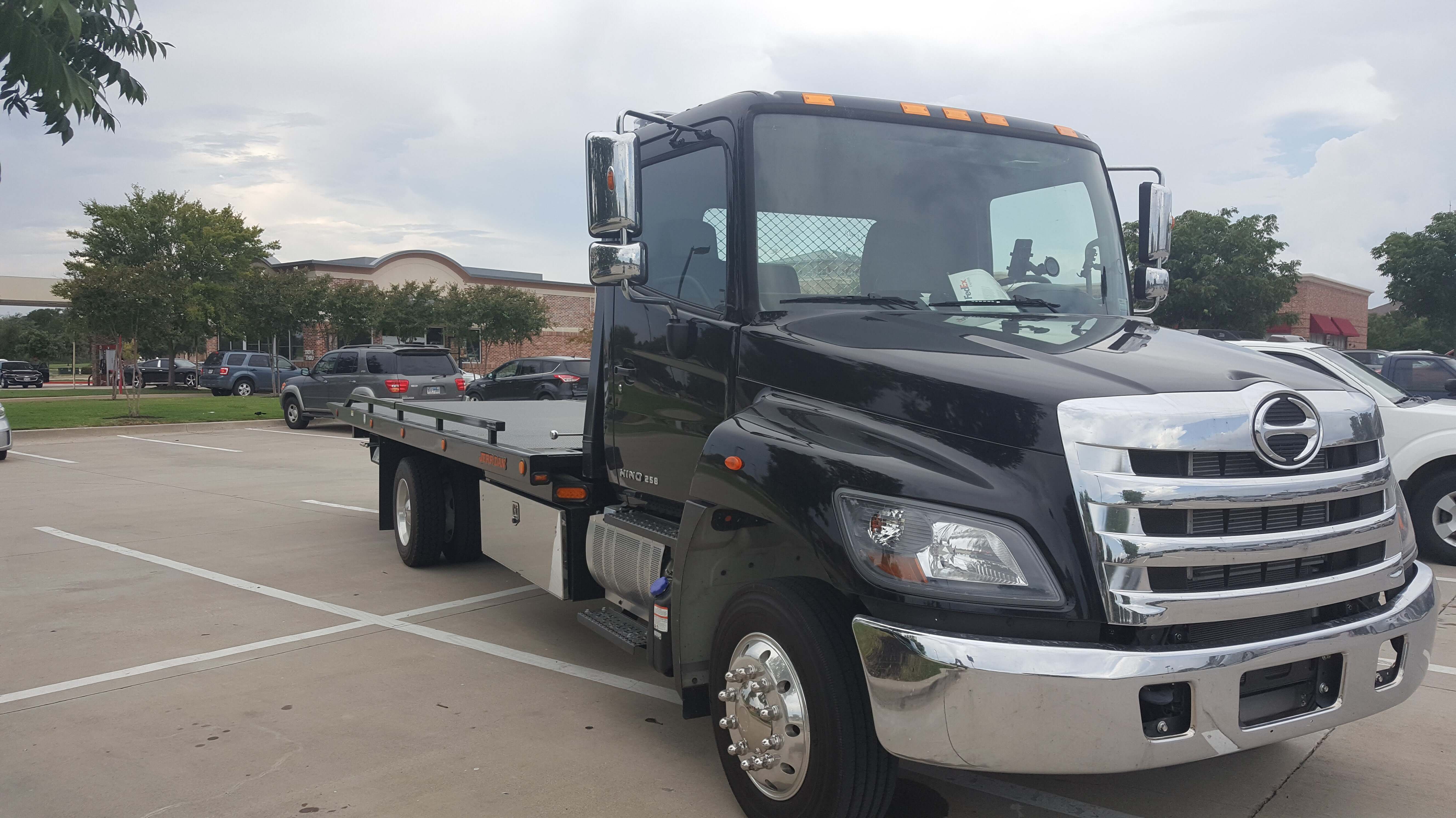 Towing Service & Roadside Assistance